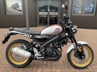 YAMAHA XSR 125 LEGACY 2026 - LEGEND SILVER - SAVE 500 @ CRESCENT YAMAHA