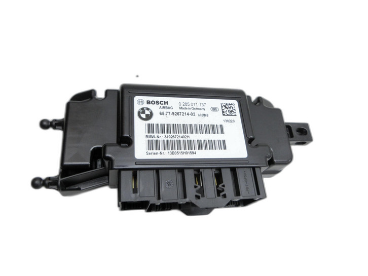 BMW 114i F20 11-15 Steuergerät SG Airbagsteuergerät BMW 114i F20 11-15 11.03.2013 9267214 65.77-9267214-02... Bild 1