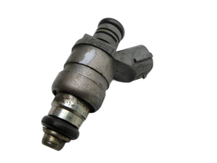 VW Golf V 1K 03-09 1,6 75KW Injektor Einspritzdüse Zyl.4 VW Golf V 1K 03-09 19.10.2007 06A906031BT gebraucht Bild 1