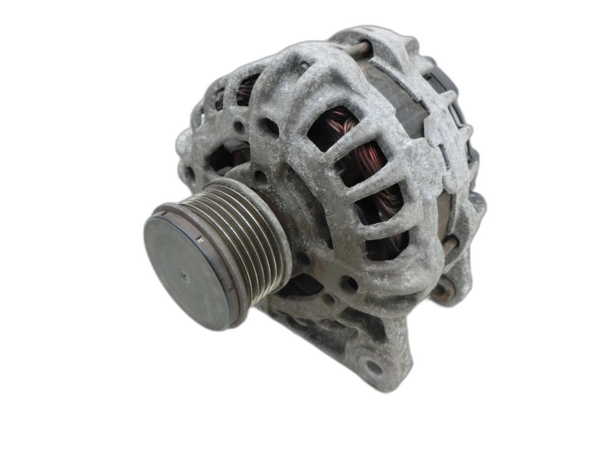 Dacia Sandero II 2 B8 13-17 dCi 1,5 66KW Lichtmaschine Generator 125A  - Bild 1