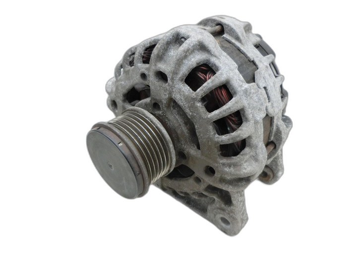 Dacia Sandero II 2 B8 13-17 dCi 1,5 66KW Lichtmaschine Generator 125A - Bild 1