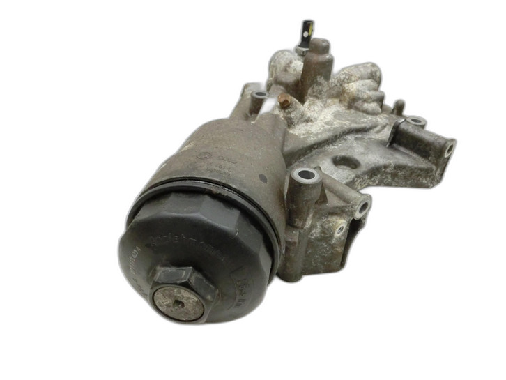 VW Touareg 7L 02-06 V8 4,2 228KW AXQ Ölfiltergehäuse Gehäuse Halter für Ölfilter  - Bild 1