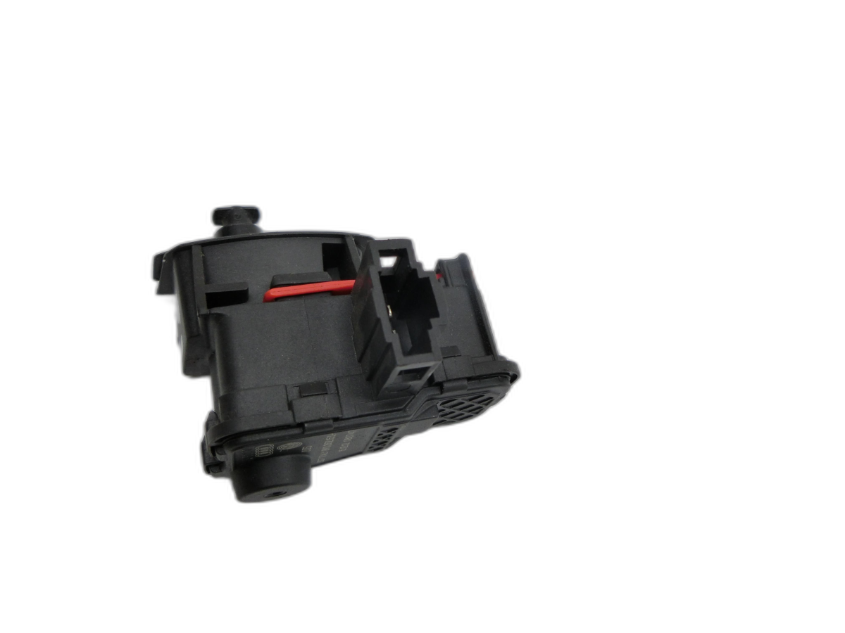 Audi A4 8K B8 07-11 Tankdeckel Stellmotor Tankklappenmotor  - Bild 1