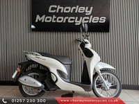 2024/74 Honda SH 125 cc Mode full service history scooter rev and go white