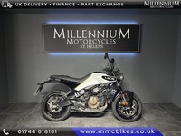 HUSQARNA VITPLEN 401. NAKED STREET BIKE