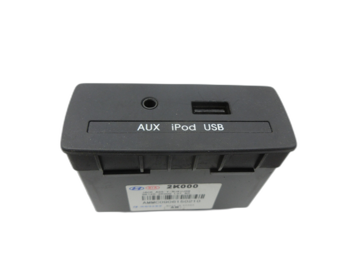Kia Soul I AM 08-11 USB AUX Buchse Anschluss  - Bild 1