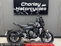 Triumph Trident 660