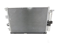 Ford Focus III 14-18 Kondensator Klimakühler AC Ford Focus III 14-18 08.06.2015 DV61-19710-DB gebraucht Vorschau 1