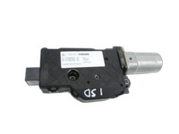 Mercedes W213 E200 16-20 Schiebedachmotor Mercedes W213 E200 16-20 09.11.2018 A2139006702 gebraucht Vorschau 1