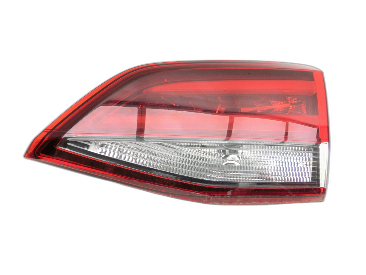 Opel Astra K 15-21 Kombi Rückleuchte Heckleuchte für Klappe Rechts  - Bild 1