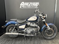Royal Enfield SUPER METEOR 650 Celestial