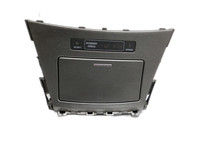 Toyota Avensis T27 08-11 Aschenbecher Ascher mit Zigarettenanzünder Toyota Avensis T27 08-11 07.09.2011 gebraucht Vorschau 1