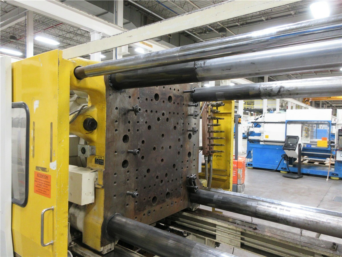 390 Ton Toshiba Injection Molding Machine, Model ISGS390