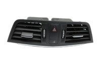 Mercedes A207 E250 10-13 Luftdusche Luftdüse Mitte Mercedes A207 E250 10-13 31.08.2010 A2078300054 gebraucht Vorschau 1