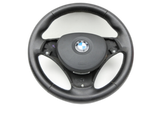 BMW E81 1er 118i LCI 07-13 Sportlenkrad Lenkrad Airbaglenkrad BMW E81 1er 118i LCI 07-13 27.10.2009 0443170... Vorschau 1