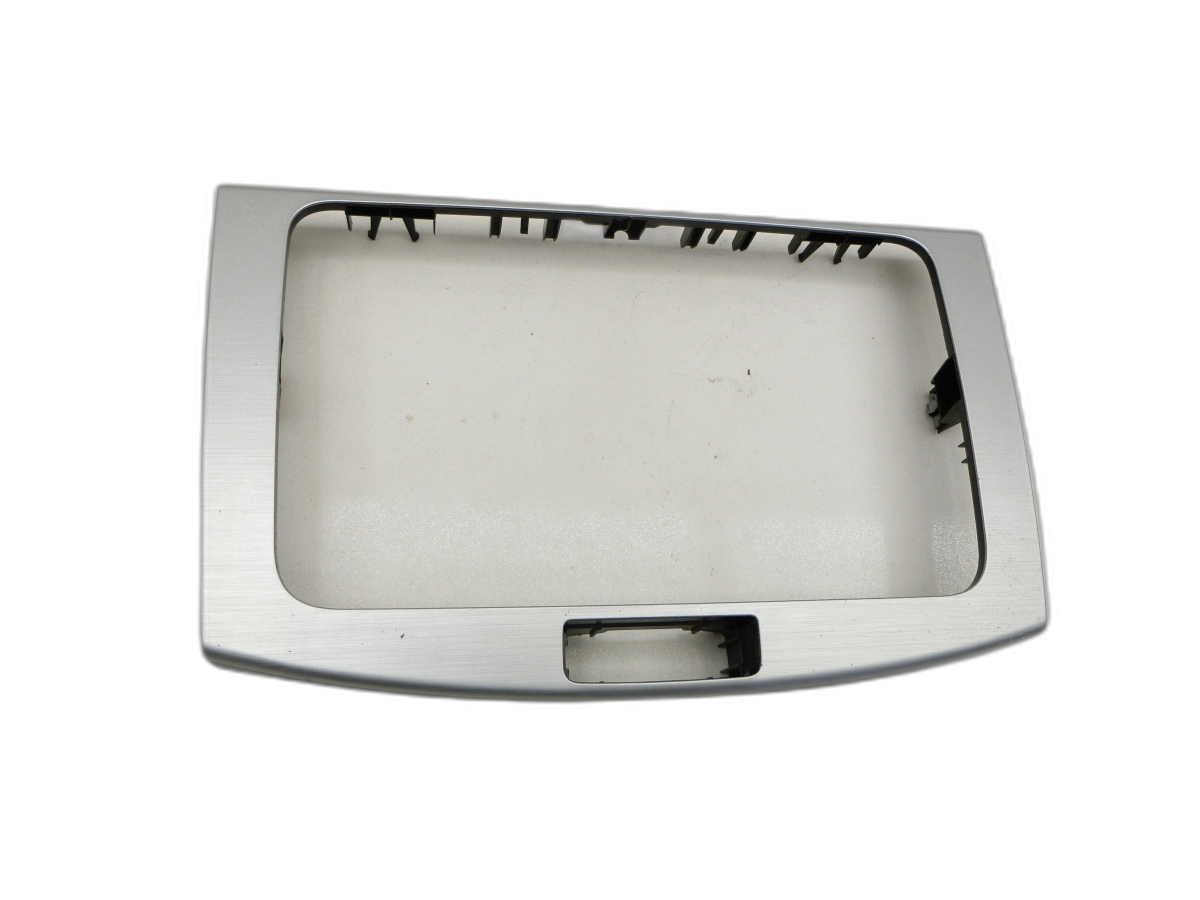 VW Passat CC 12-16 Blende Einbaurahmen mit Warnblinkschalter  - Bild 1