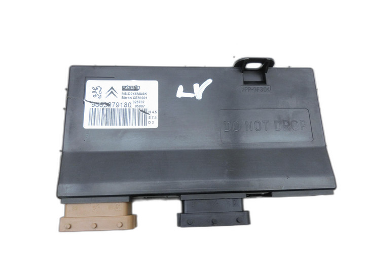 Citroen C6 05-11 Steuergerät ECU Modul CEM001 SG Links Vorne - Bild 1