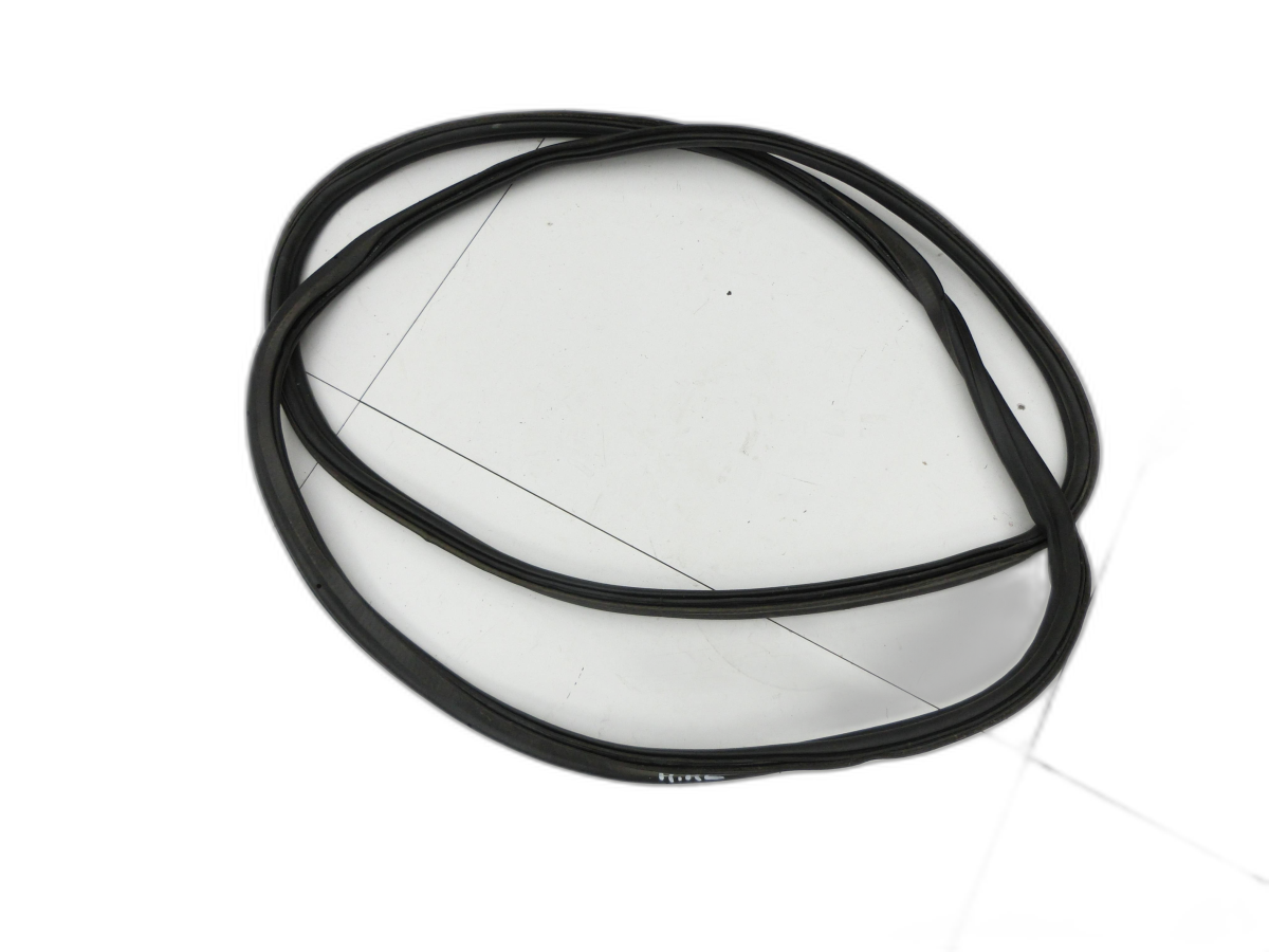 Skoda Fabia III NJ 17-22 Kombi Dichtung für Heckklappe Kofferraum Heckklappendichtung  - Bild 1