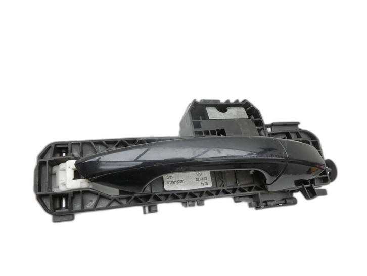 Mercedes W176 A180 12-15  Türgriff Griff aussen Rechts Vorne 191        - Bild 1