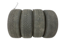 Ford Focus HP 18-22 4 x Reifen Ganzjahresreifen Hankook 215/50R18 92 W Ford Focus HP 18-22 15.12.2020 gebraucht Vorschau 1