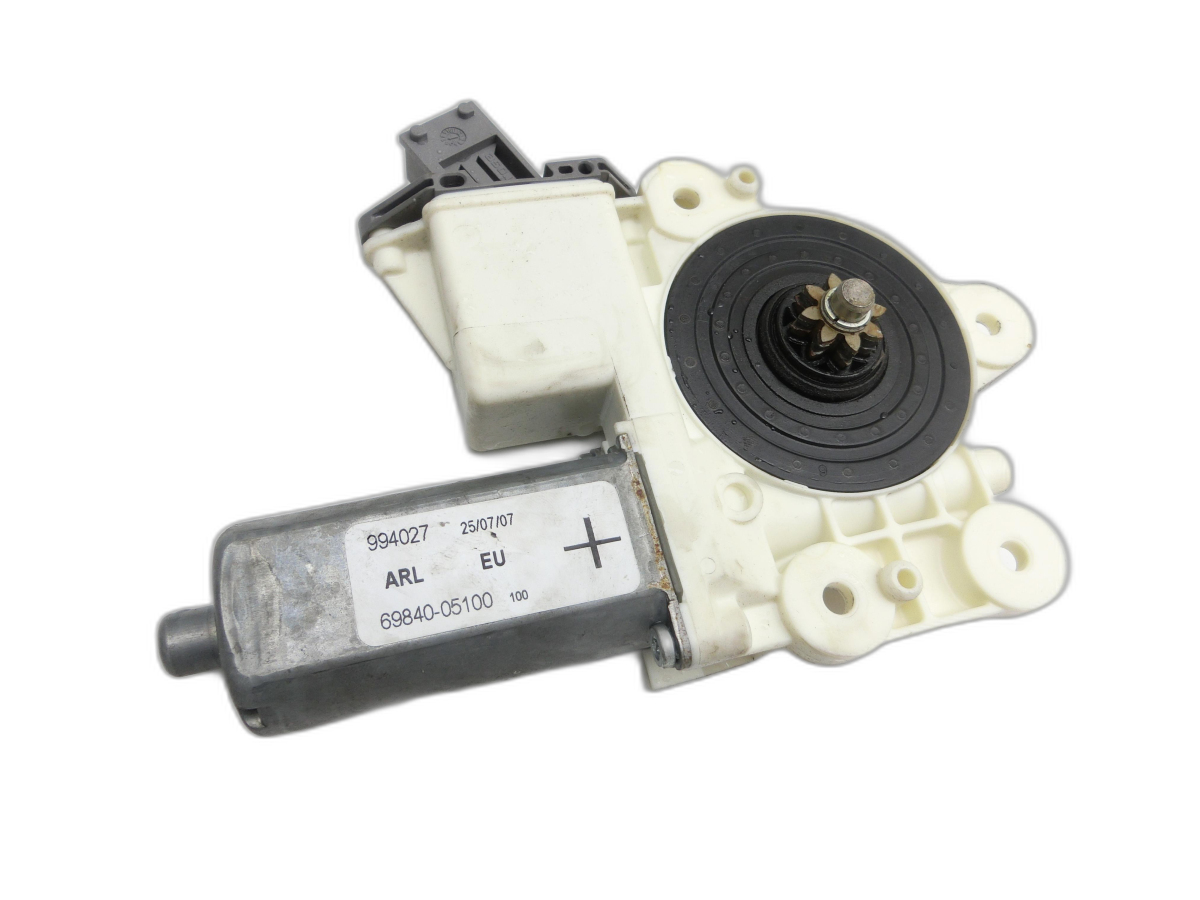 Window lift motor Left Rear for Lim Toyota Avensis T25 06-08 - Bild 1