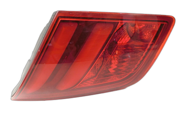 Peugeot 308 II 13-17 Lim Rückleuchte Heckleuchte Klappe Rechts  - Bild 1