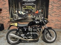 Triumph Truxton 900 -For sale in Chesterfield