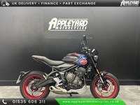 TRIUMPH TRIDENT 660