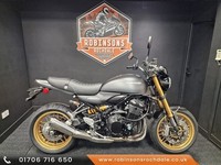 2025 Kawasaki Z900RS SE