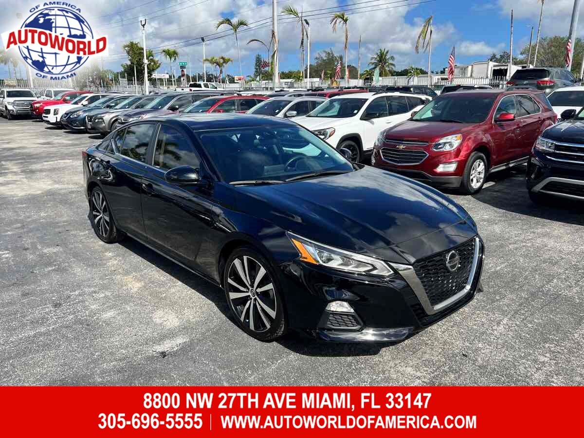 2020 Nissan Altima, Black with 17930 Miles available now!