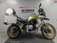 2025 (74) Voge DS900X Tourer in Lime Green