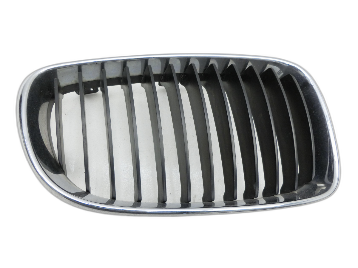 BMW E81 1er 116i LCI 07-13 Frontgrill Kühlergrill Rechts  - Bild 1