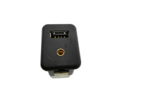 Opel Corsa E X15 14-19 USB AUX Buchse Anschluss Opel Corsa E X15 14-19 25.02.2015 95224941 NAT1392480F3 gebraucht Vorschau 1