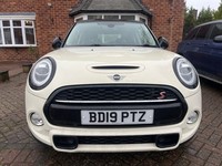 2019 MINI Hatch 2.0 Cooper S Classic II 3dr [Comfort/Nav Pack] Hatchback PETROL 