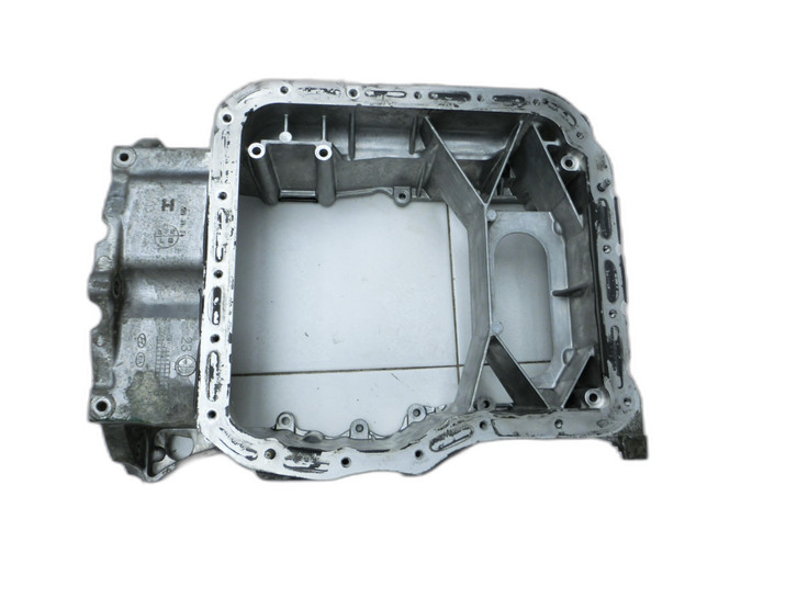 Kia Sportage SL 10-15 2,0  D4HA R86U Oberteil für Ölwanne Motorwanne  - Bild 1