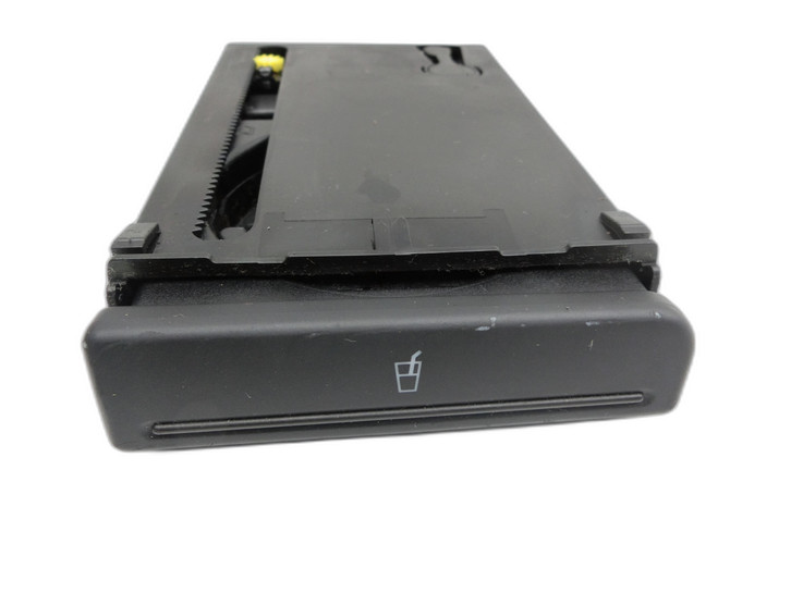 Audi A4 8E B6 00-04 Kombi Becherhalter Getränkehalter  - Bild 1