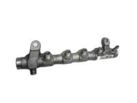 Audi Q3 8U 11-14 TDI 2,0 100KW Hochdruck Verteiler Verteilerrohr Audi Q3 8U 11-14 25.04.2013 03L130089J gebraucht Vorschau 1