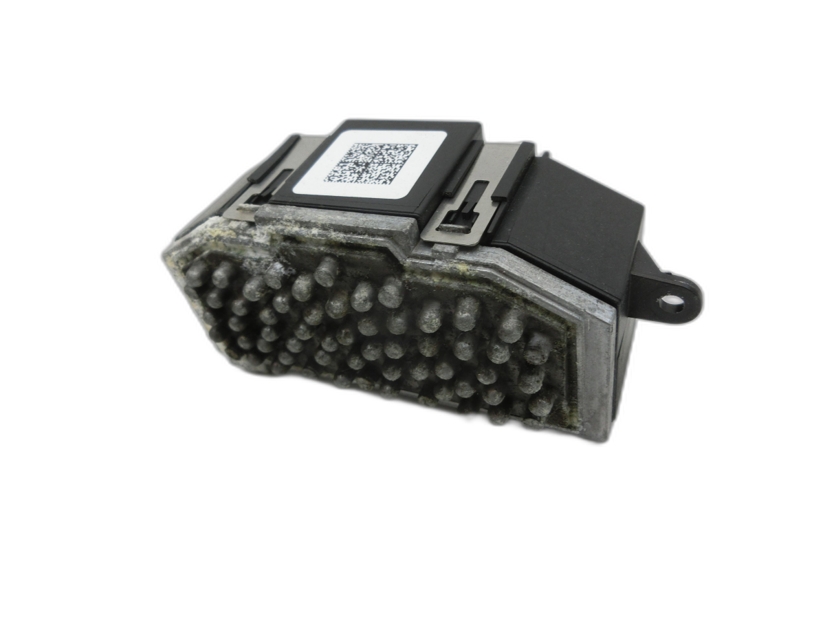 Audi A4 8K B8 07-11 Widerstand Gebläse Lüfter  - Bild 1