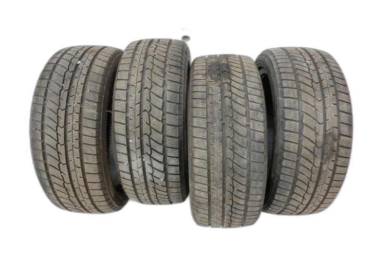 VW Passat CC 358 12-16 4 x Reifen Winterreifen AUSTONE 205/50R17 93 V VW Passat CC 358 12-16 10.04.2013 - gebraucht Bild 1