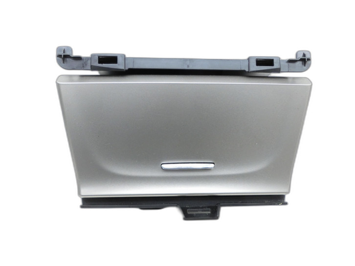 Jeep Grand Cherokee WK2 10-13  Ablagefach Staufach Fach  - Bild 1