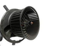 Audi A3 8P QU 10-12 Gebläsemotor Lüftermotor Heizungsgebläse Audi A3 8P QU 10-12 31.01.2011 F998886K 1K1820015J... Vorschau 1