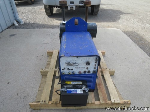 Miller Aead-200LE Gas Welder / Generator