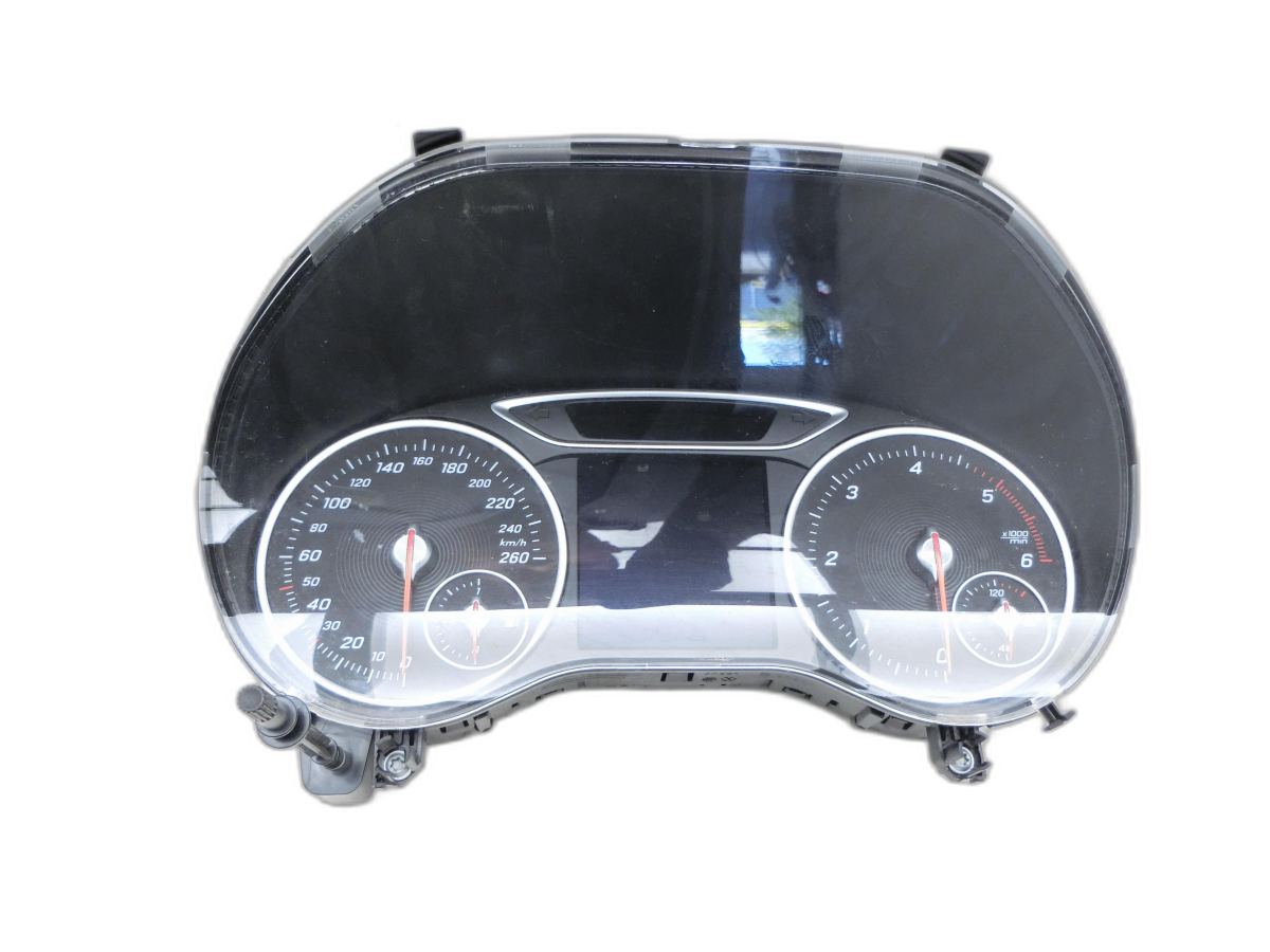 Mercedes W246 B180 14-18 CDI 1,5 80KW Kombiinstrument Tacho  - Bild 1