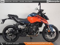 KTM 125 Duke 2025 Naked 125cc motorcycle Learner Legal