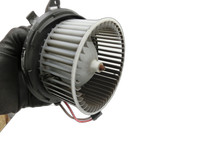 Mercedes A207 E250 10-13 Gebläsemotor Lüftermotor Heizungsgebläse Mercedes A207 E250 10-13 31.08.2010 V7771001 gebraucht Vorschau 1