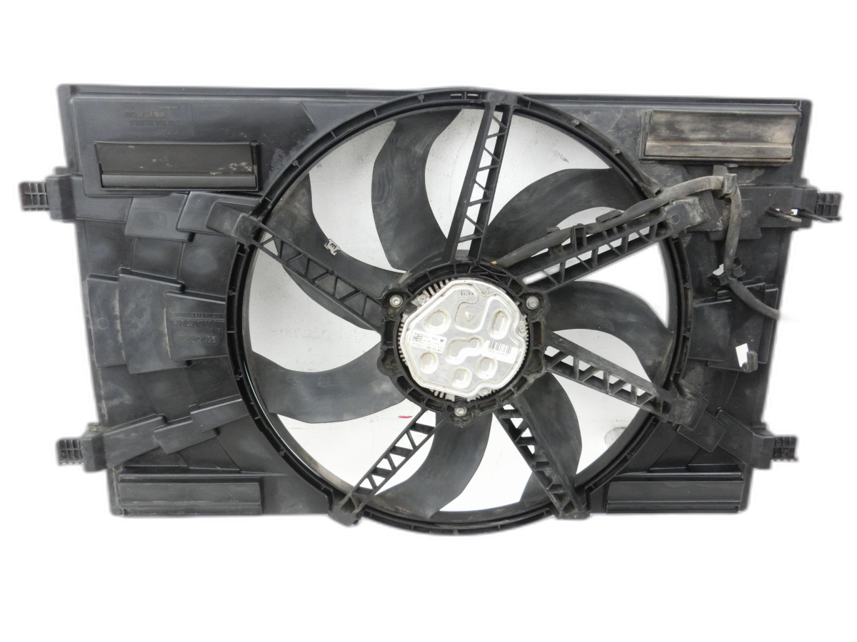 VW Passat B8 3G 14-19 TDI 1,6 88KW Lüfter Ventilator f. Kühler  - Bild 1