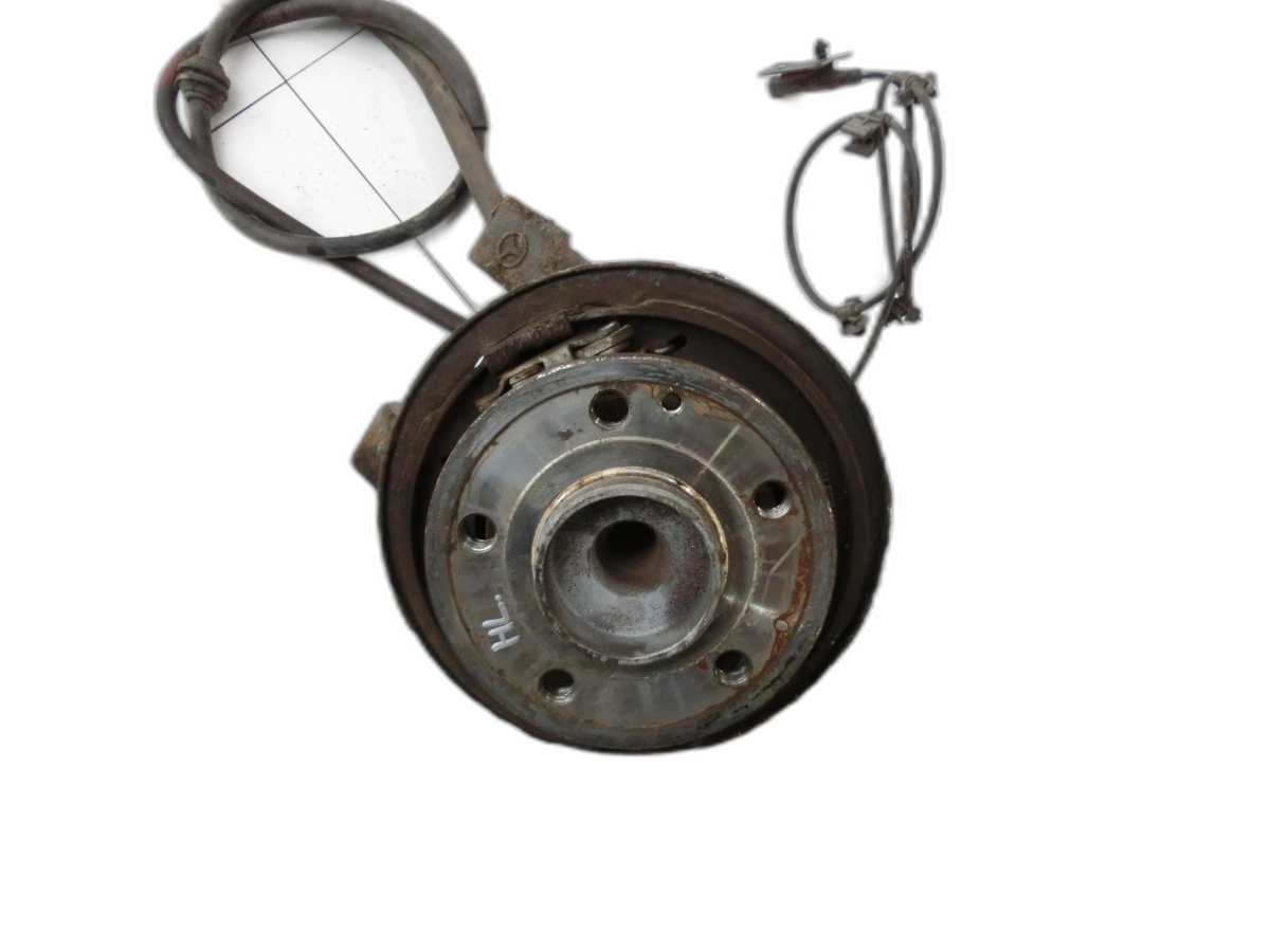 Mercedes W447 W640 Vito 14-19 lang CDI 1,6 84KW Achsschenkel Radnabe Links Hinten  - Bild 1