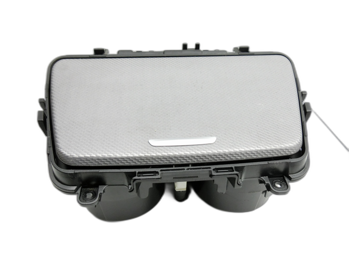 BMW F06 640d 12-18 Gran Coupe Becherhalter Getränkehalter  - Bild 1
