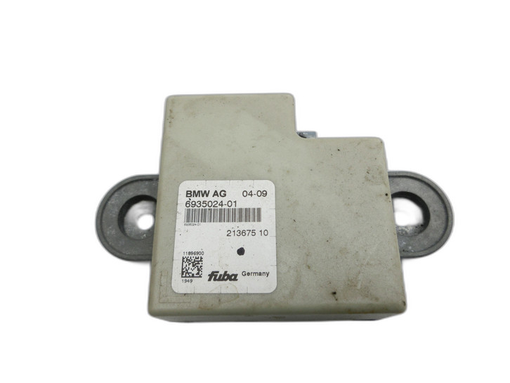 BMW X5 35d E70 06-10 Antennenverstärker Weiche Antenne BMW X5 35d E70 06-10 16.06.2009 6935024 65206935024... Bild 1