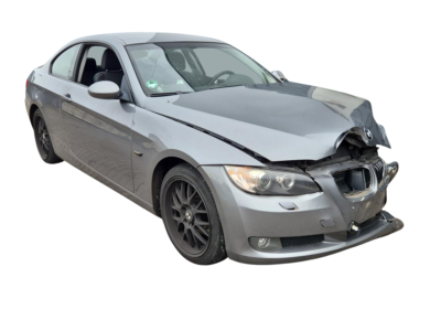 BMW E92 320i 05-08